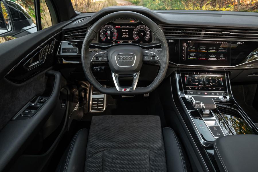Торпедо Audi Q7 50 TDI Quattro S-Line (4M) 2019 года  (WW) (фото 24 из 40)